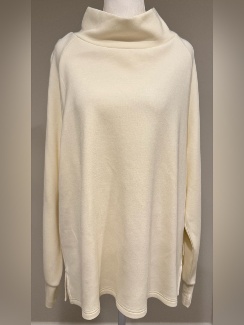 NWOT Varley Cream Viscose Blend Adjustable Waist Funnel Neck Sweatshirt M - Picture 4 of 10